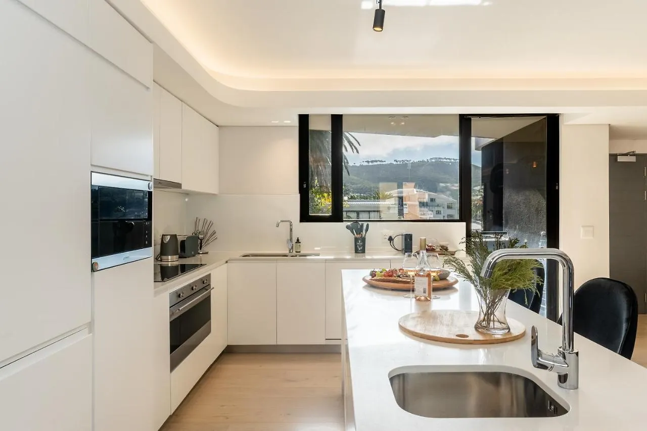 ケープタウンStunning Penthouse With Perfect Mountain Viewsアパートメント アパート